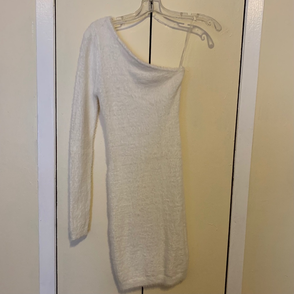 Ladies White Dress Medium